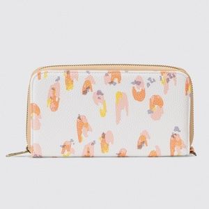NEW Thirty-One Soft Watercolor Spots Wallet